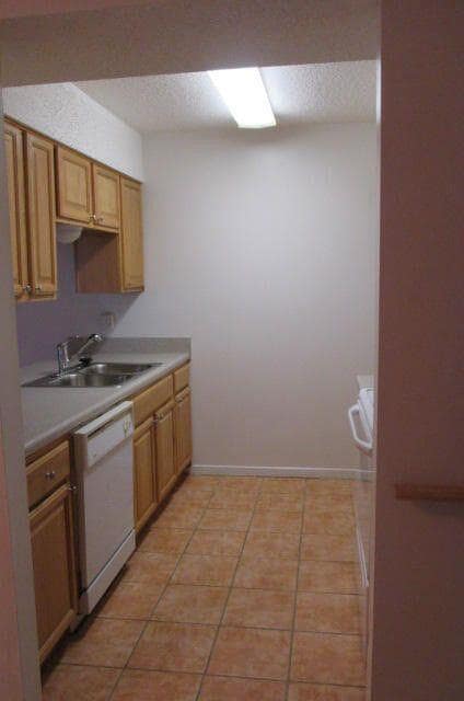 Building Photo - 126 Classic Manor Ct