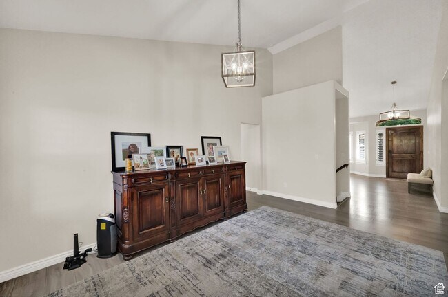 Building Photo - 1693 Crimson Oak Dr