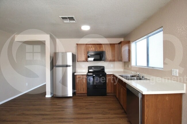 Building Photo - 9628 W Cordes Rd