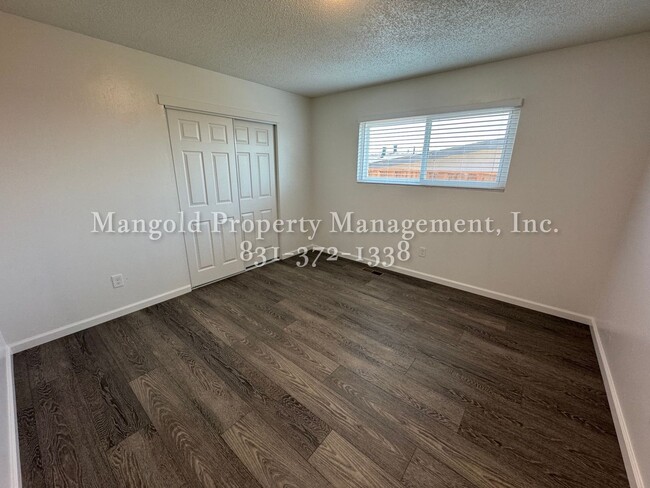 Building Photo - Beautifully Updated 3-Bedroom Home with Sp...
