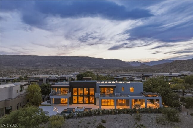 Building Photo - 98 Sun Glow Ln