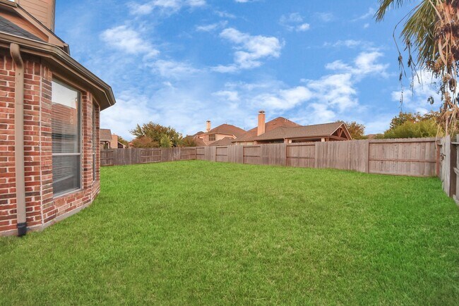 Building Photo - 17222 Red Oak Bend Dr