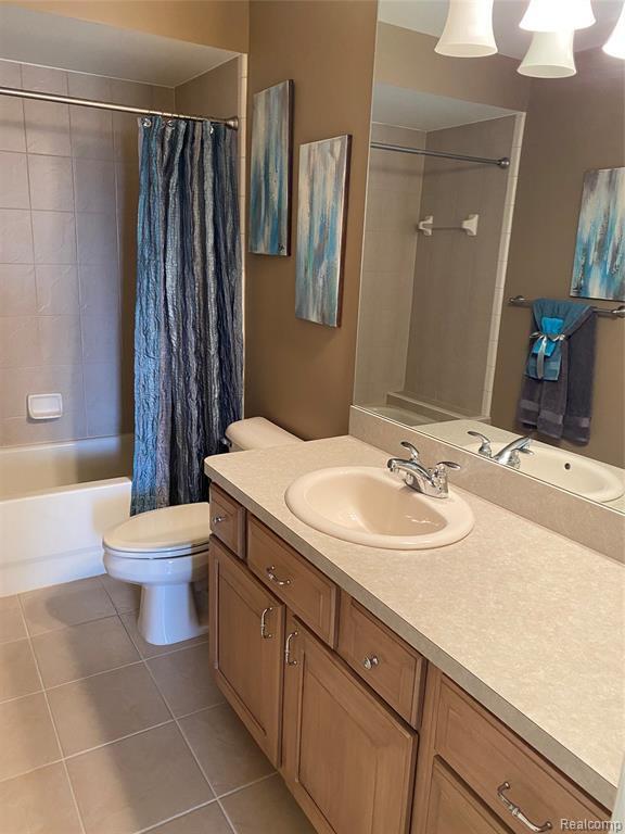 Building Photo - 1046 Lorenzo Ct