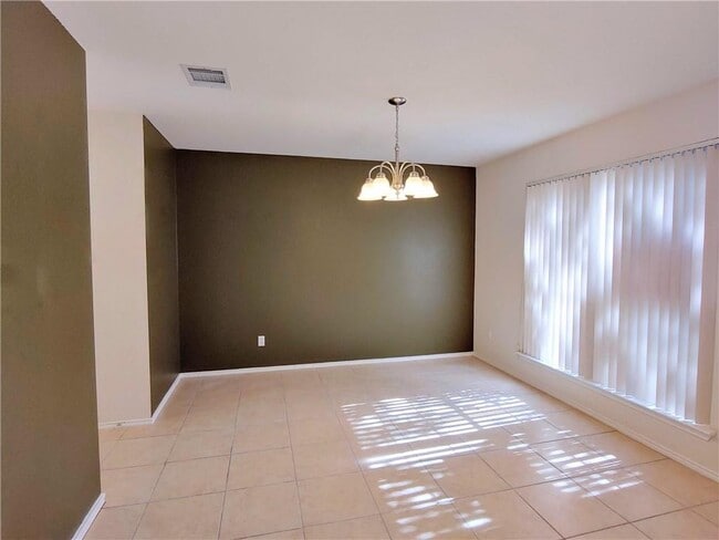 Building Photo - 1101 Wood Creek Dr
