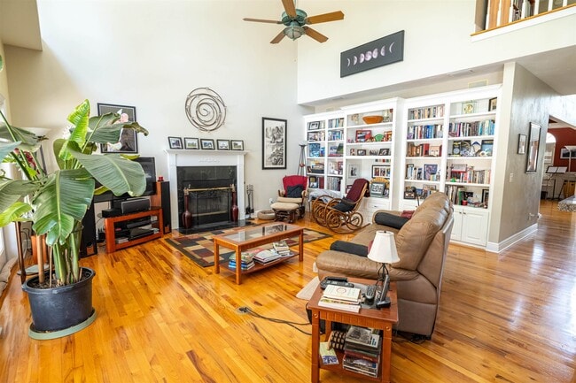 Building Photo - 491 Frank Shaw Rd