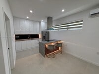 Building Photo - 401 NW 131st St