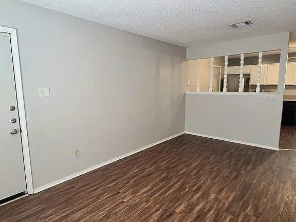 Building Photo - 6321 Richland Plaza Dr