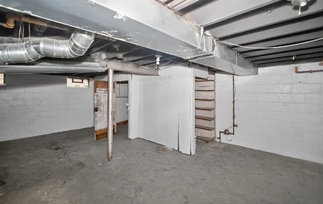 Building Photo - 19162 Conley St