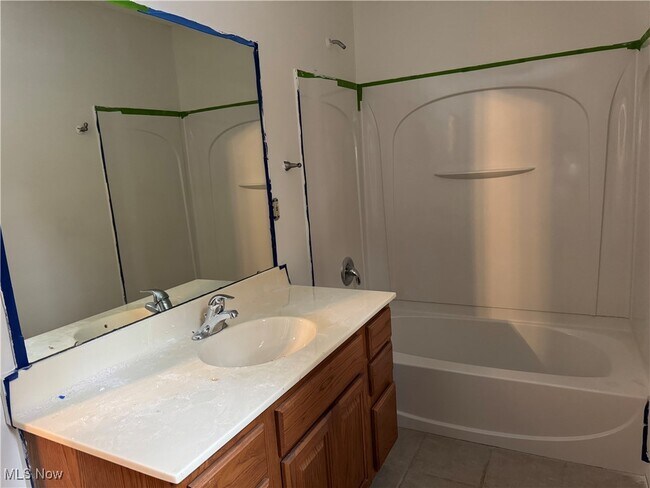 Building Photo - 8896 Spring Valley Dr