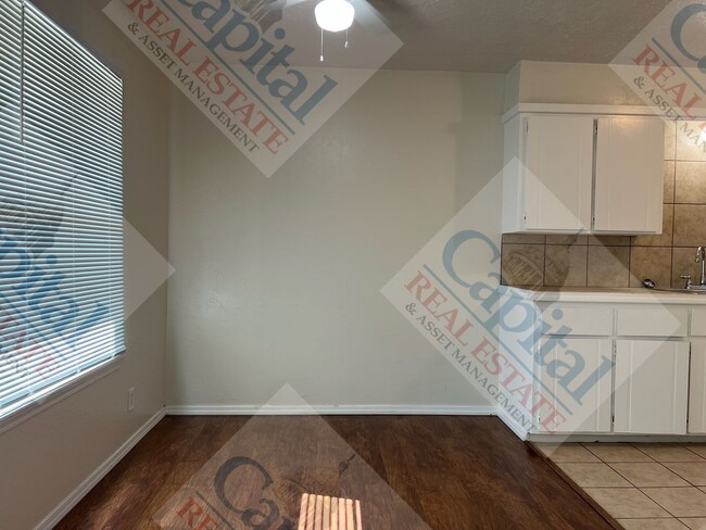 Building Photo - Charming 2 Bedroom Close to Campus