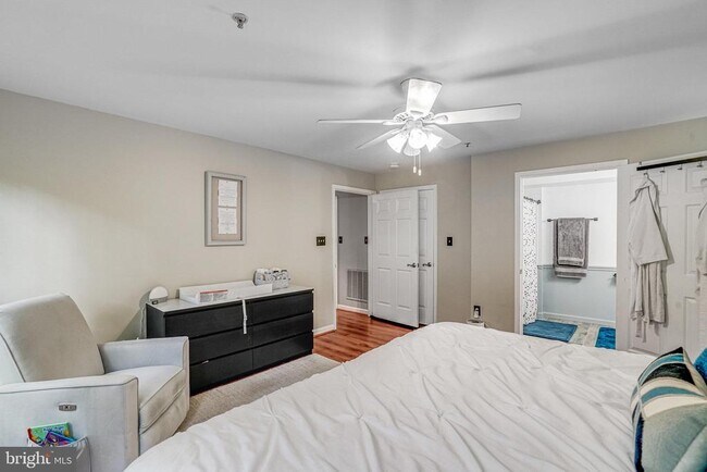Building Photo - 7501 Calderon Ct