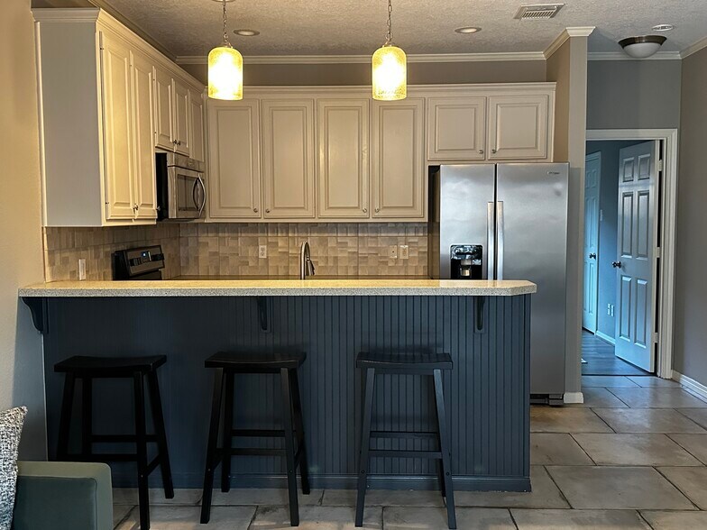 Building Photo - 2101 S 7th St