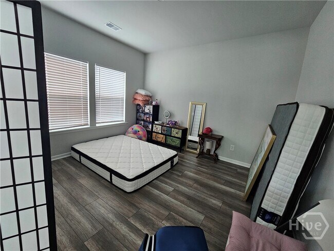 Building Photo - 730 Blue Moon Xing