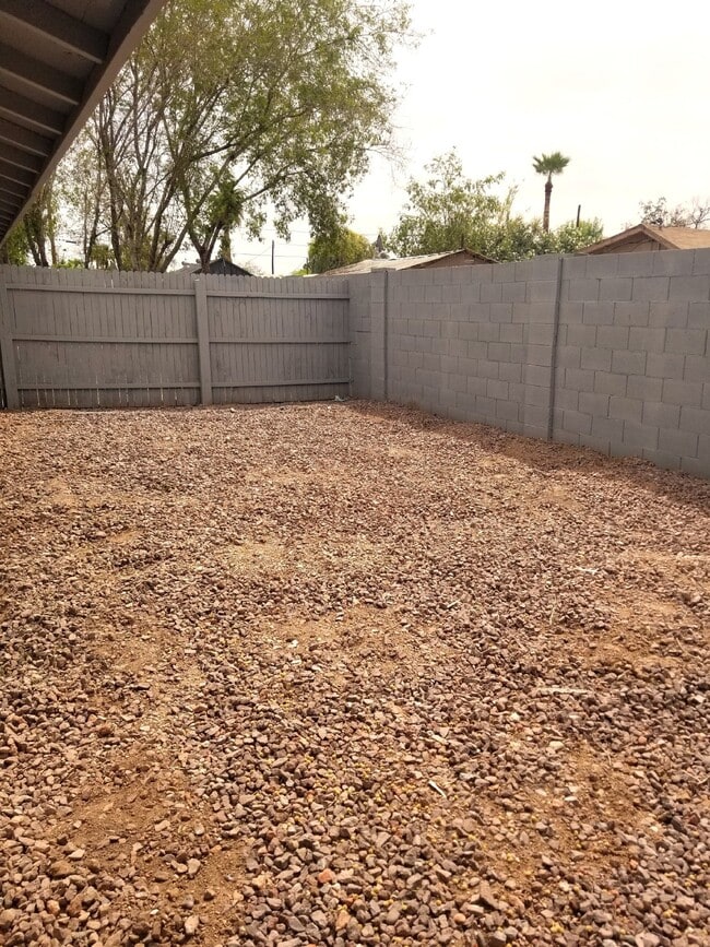 Building Photo - AWESOME 1 BEDROOM AND 1 BATHROOM FOR LEASE