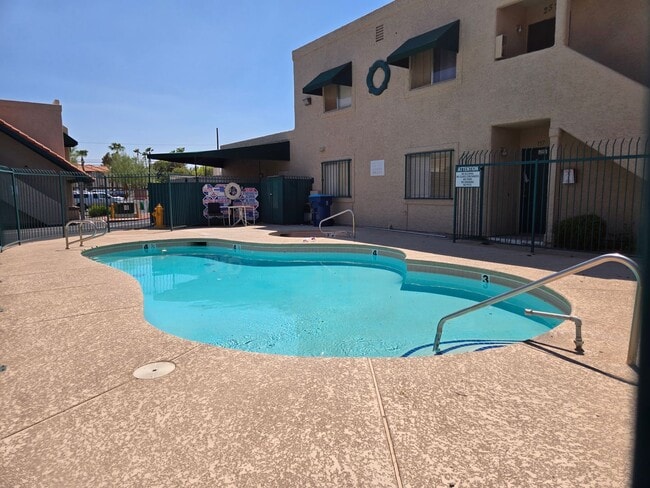 Building Photo - A Fabulous 2 Bed, 2 Bath, 1 Car Attached G...