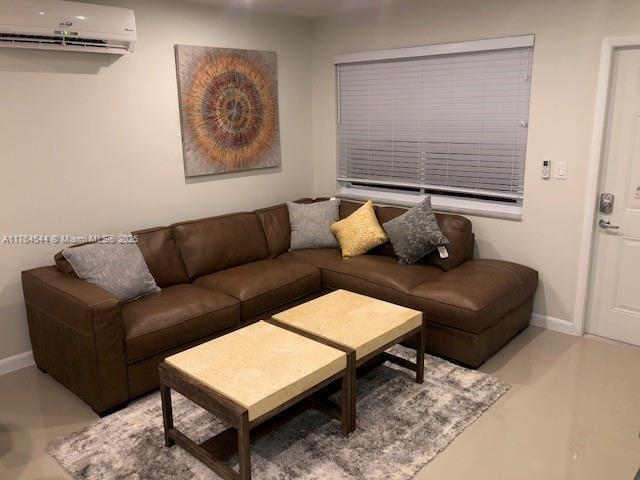 Building Photo - 2 bedroom in Hollywood FL 33020