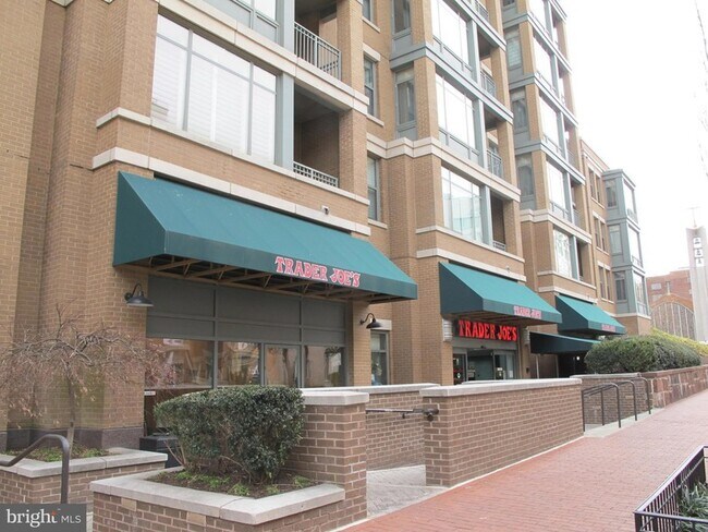 Building Photo - 1111 24th St NW