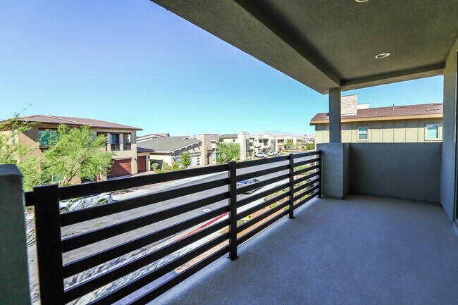 Building Photo - Luxury Living in Inspirada’s Gated Escala Community!