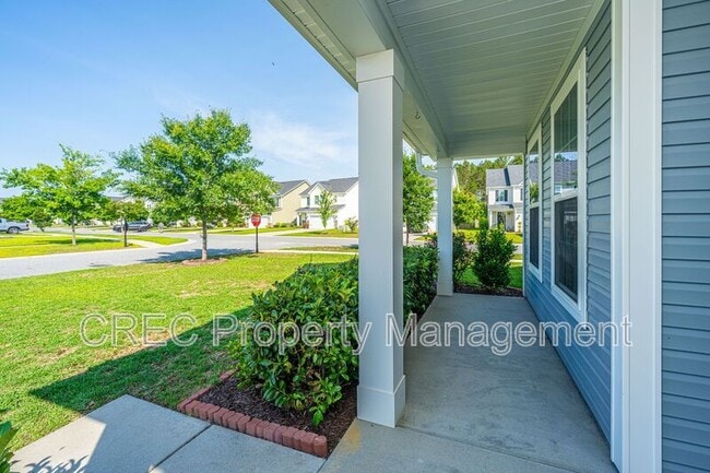 Building Photo - 201 Bigleaf Ct