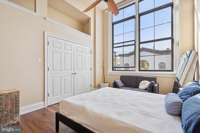 Building Photo - 246 Fitzwater St