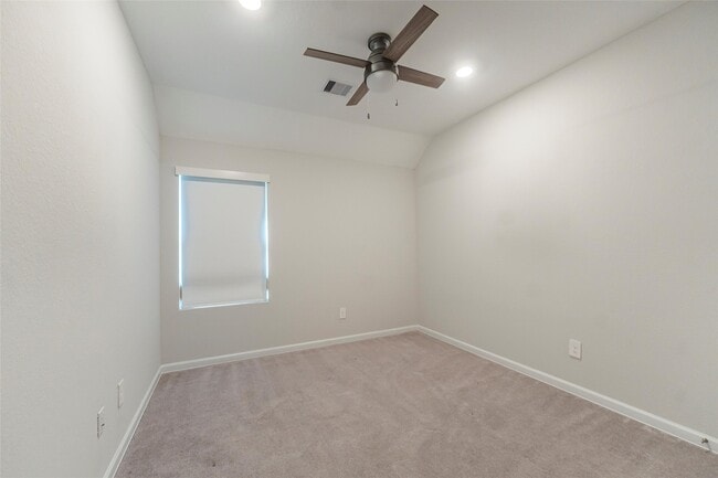 Building Photo - 2123 Rosewood Pnes Ln