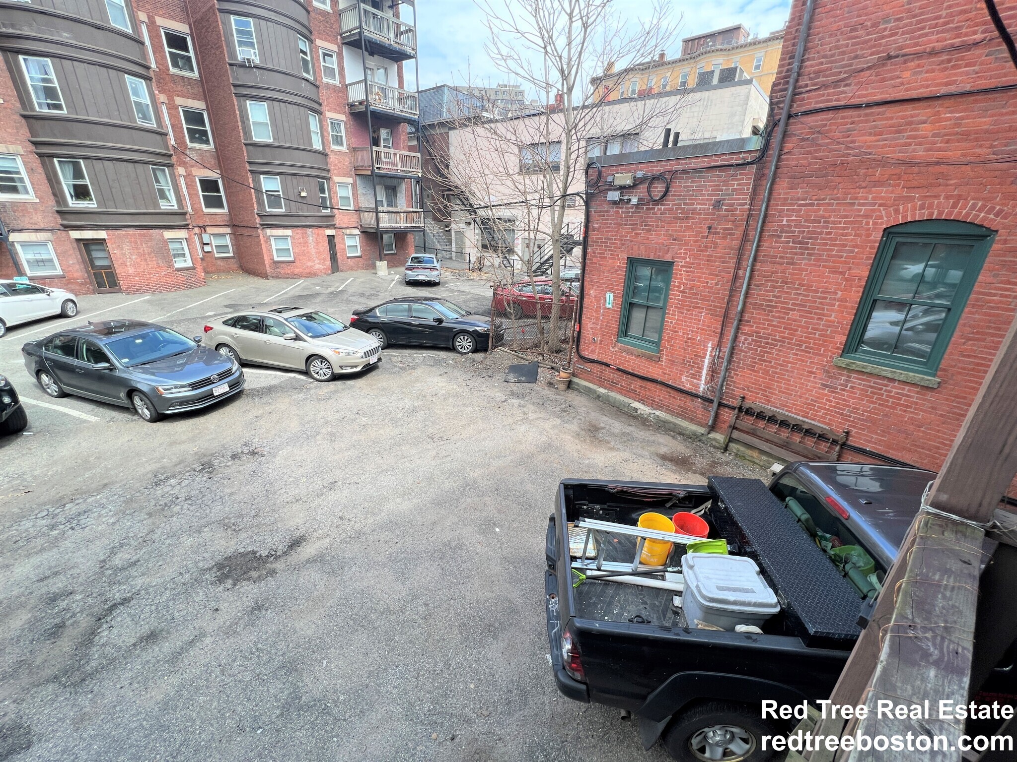 Building Photo - 655 Washington St