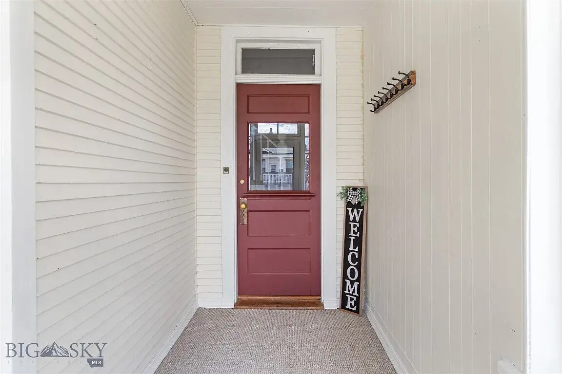 Building Photo - 1007 W Park St