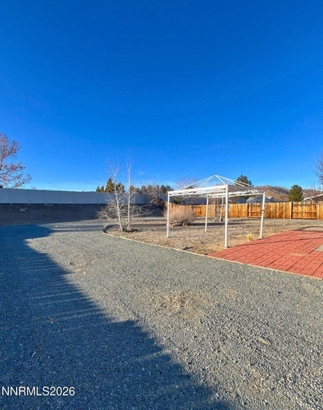 Building Photo - 2275 Albatross Way