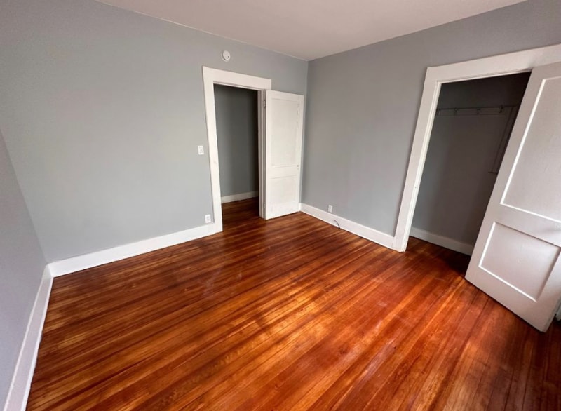 Building Photo - 41 Buell St