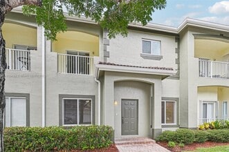 Building Photo - 2456 SE 19th Ct