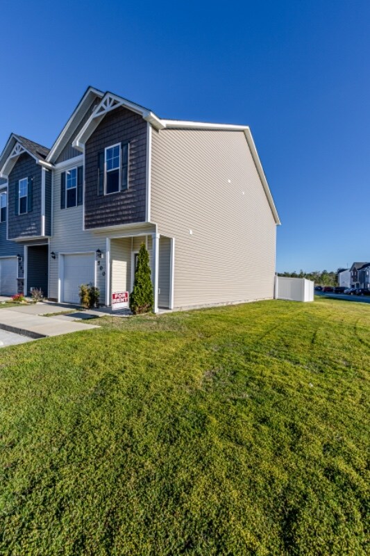 Building Photo - 500 Caldwell Loop