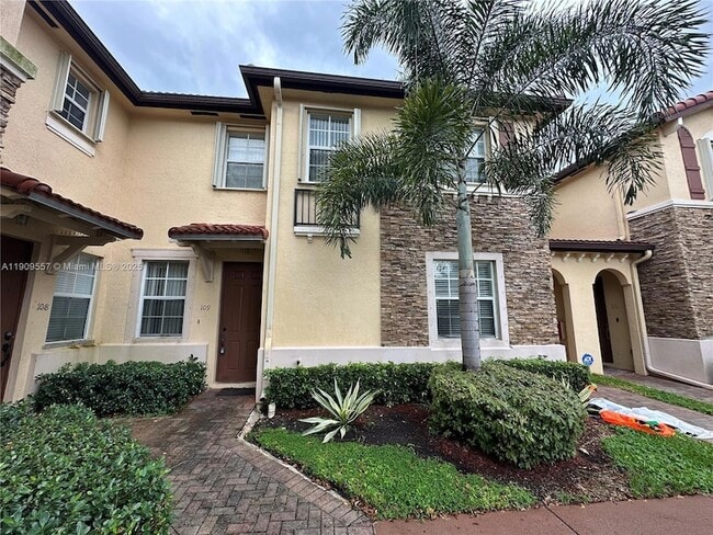 Primary Photo - 3370 NE 14th Dr