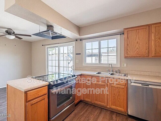 Building Photo - 6526 S McAllister Ave