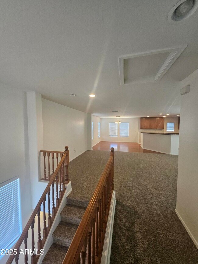 Building Photo - 40438 W Helen Ct