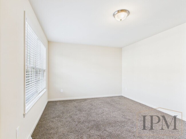 Building Photo - Coming Soon - Spacious 2 Bedroom, 2.5 Bath...