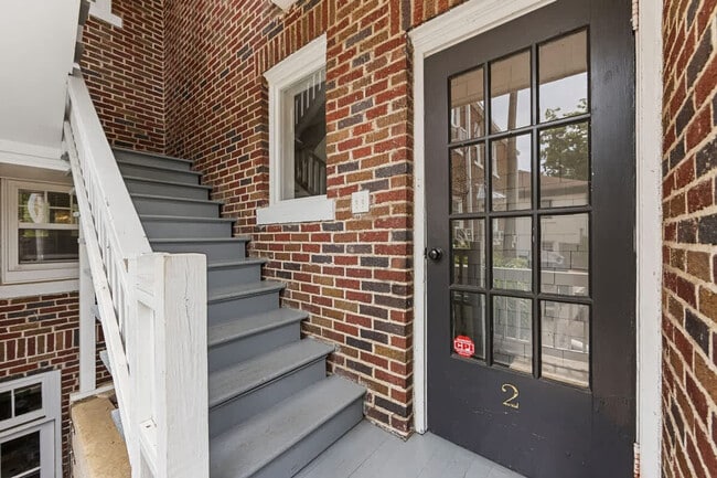 Building Photo - 800 Magnolia Ave