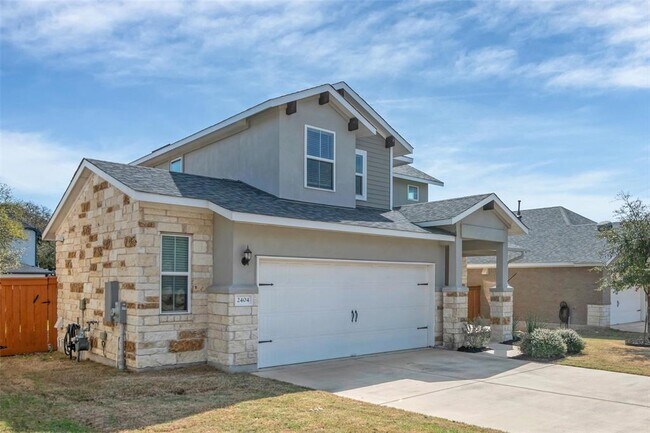 Building Photo - 2404 Burberry Ln