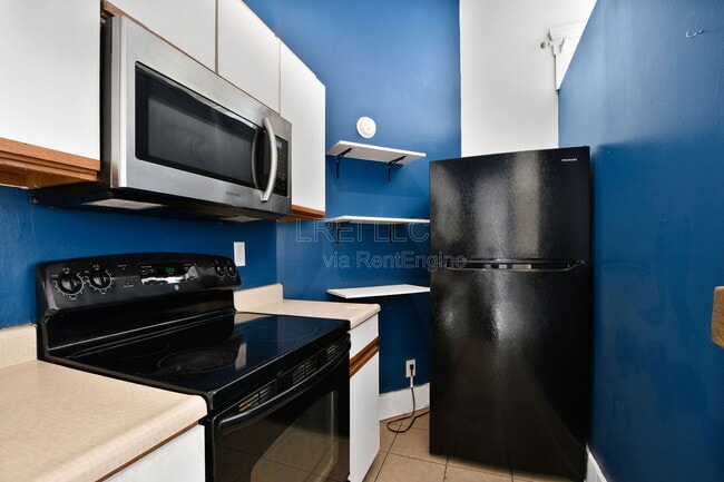 Building Photo - 1160 S Brook St