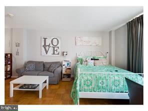 Building Photo - 2601 Pennsylvania Ave