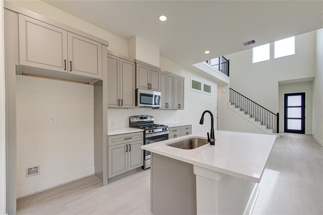 Building Photo - 4336 Avron Drive