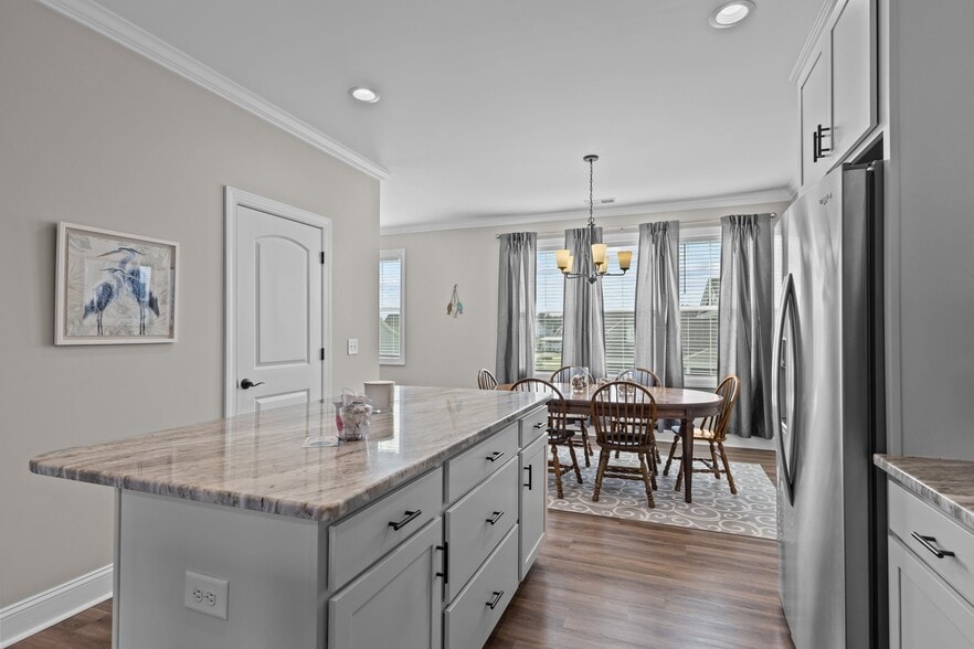 Building Photo - 328 Gannet Pl