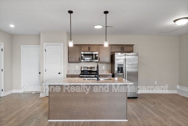 Building Photo - 125 Roadrunner Ct