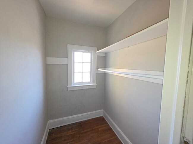 Building Photo - BH-P2P1412-4