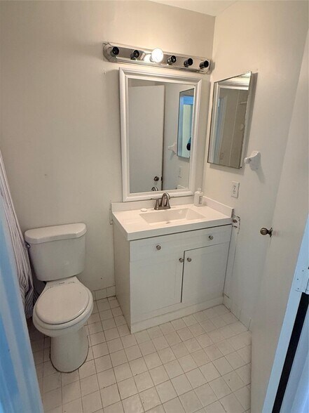 Building Photo - 3380 NW 78th Ave