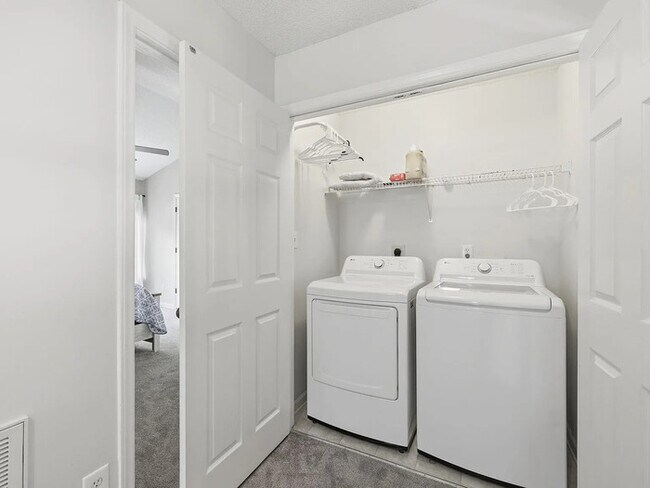 Building Photo - Earn Wealth While Leasing - Like a Homeowner - Lease to Own