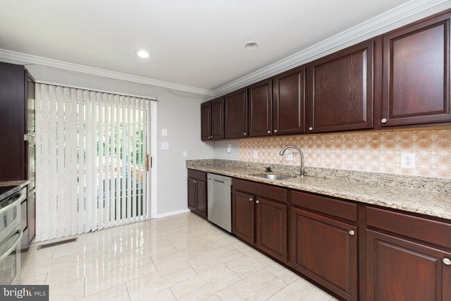 Building Photo - 13534 Delaney Rd