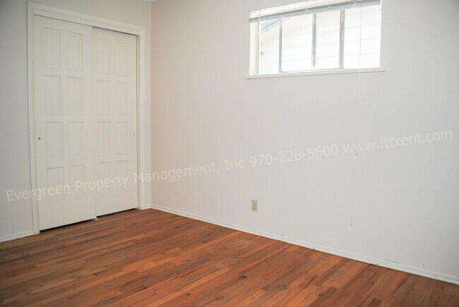 Building Photo - 1228 Southridge Dr