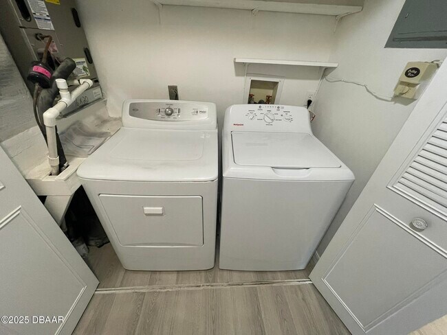 Building Photo - 15 Birdie Dr