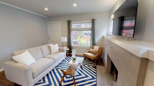 Building Photo - 5649 11th Ave NE