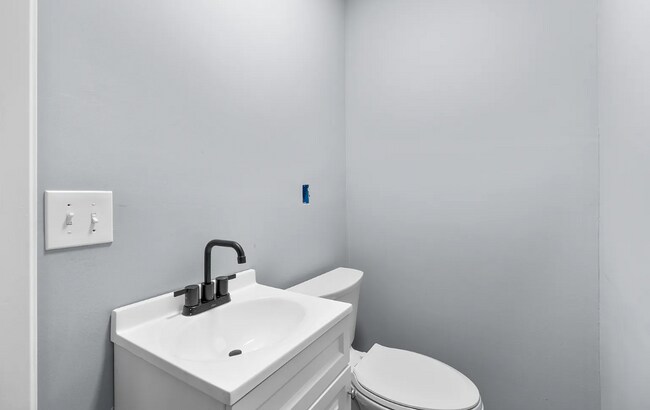 Building Photo - 260X Garrett Ave